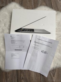 Apple MacBook Pro 15 2017 - 7