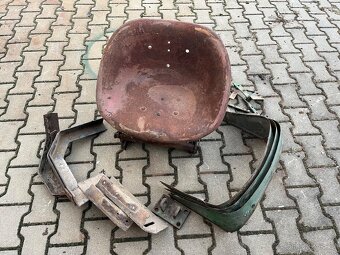 Prodám sedačku a díly Zetor 50 Super - 7