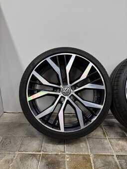 Golf GTI 225/35 R19 “Santiago” dot25 - 7