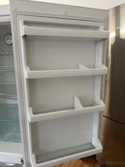Lednice s mrazákem Liebherr (283) - 7