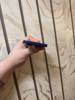 iPhone 12 Blue - 7