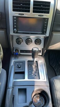 DODGE NITRO 2.8 CRD - 7