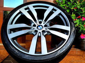 alu R22 5x120, senzory tlaku, letné pneu, BMW X5, X6 - 7