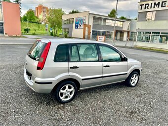 Ford Fusion - 7