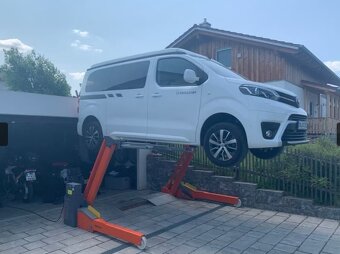 různé hevery, auto zvedáky a další věci pro dílnu - 7