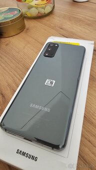 Samsung Galaxy S20 - 7