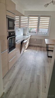 Prodej bytu 4+1 s garáží po kompletní rekonstrukci - bez RK - 7