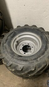 Bkt 420/55 r17 - 7