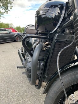 Triumph Bonneville T120 Black 2021 - 7