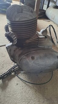 Motor Jawa 250 353 - 7