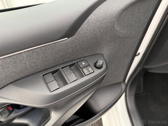 Toyota Yaris, 1.5 Hybrid 1-MAJ CZ DPH - 7
