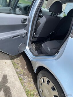 Mitsubishi Colt 1.1 - 7
