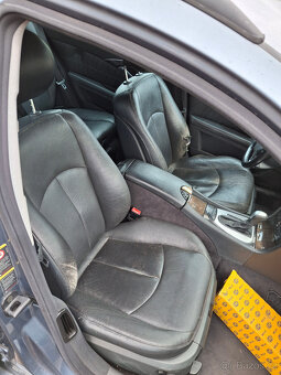 Prodám Mercedes Benz W211 kombi 320cdi rok výroby 2004 - 7