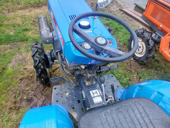 Kompaktný traktor ISEKI TX155 (4WD) Diesel - 7
