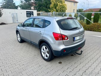 Nissan Qashqai 2,0i 104kW 4x4 - 7