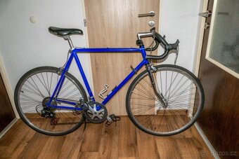 Silniční kolo (Favorit), ocelový rám vel. cca M, 2x7 - 7