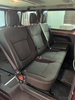 RENAULT TRAFIC - 7