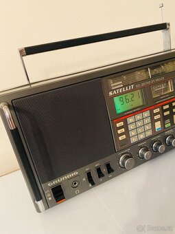 World radio Grundig Satellit Profesional 650, rok 1986 - 7