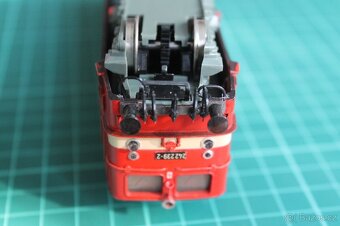 H0 PIKO BR 242 DR - 7