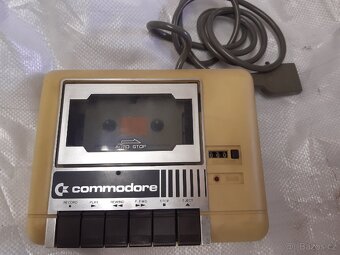 Retro počítač Commodore 64 - 7