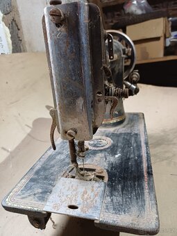 staré šicí stroje k renovaci - 7