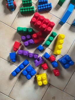 velká stavebnice - velké kostky - 700 ks  - třeba do školky - 7