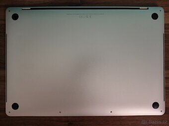 MacBook Pro 15 2016 | i7 • 16GB • 256GB💾 - 7