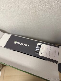 XBOX ONE X 1TB V TOP STAVU - 7