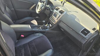 Toyota Avensis Combi 2.0 TDI nafta - 7