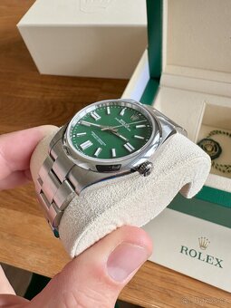 Hodinky Rolex Oyster Perpetual 41mm Green - 7