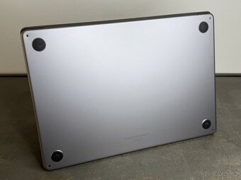 MacBook Air 15'' 2023 / M2 / 8GB / 512GB SSD / Space Gray - 7