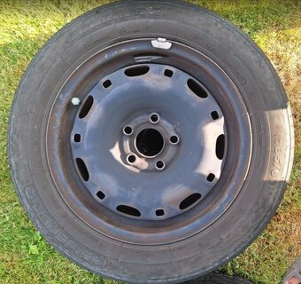 4ks letní pneu 185/60R14 FABIA1 s plechovými disky - 7