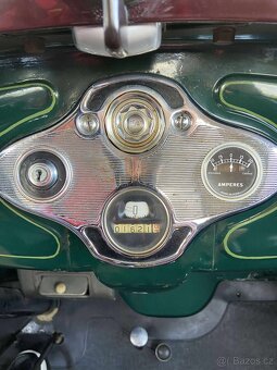 Ford A Tudor - 7