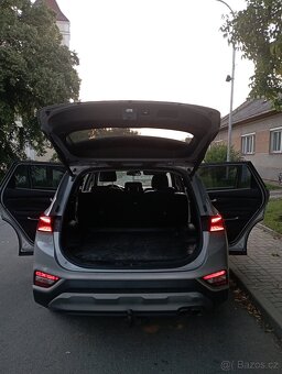 Prodám Hyundai Santa Fe 2.2 CRDI 4x4 - 2019, automat - 7