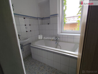 Pronájem bytu 3 + 1, 60 m2, zvýšené přízemí, sklep - 7