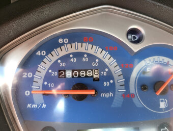 Kymco Agility 125 - 7