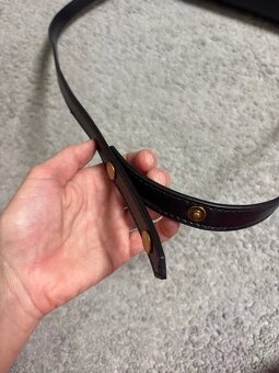 Guess Hensely černá kabelka crossbody - 7