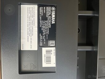 Klávesy Yamaha PSR-E373 - 7