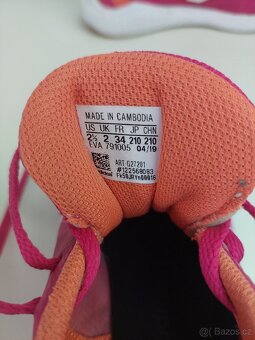 Sálová obuv Adidas, vel. 34 - 7