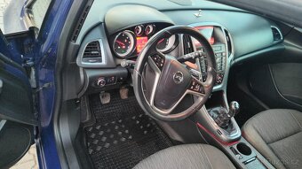 Opel Astra J sport tourer 2014 - 7