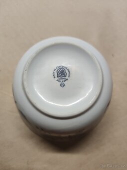 Sklo a porcelán - 7