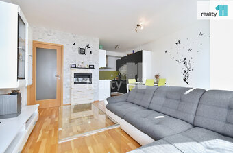Pronájem světlého vybaveného bytu 3+kk 86 m2, dvě terasy, ga - 7