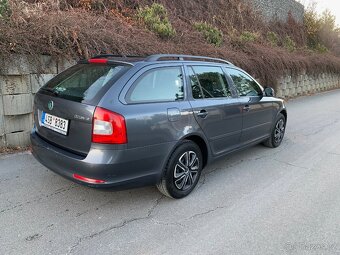 Škoda Octavia combi 1.6 TDi koupeno nové v ČR - 7