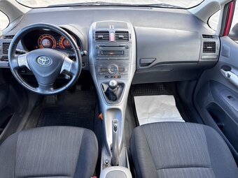 Toyota Auris 1.6 VVT - 7