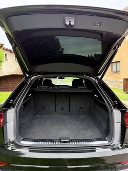 Rok 2023 Audi Q8 3.0 45 TDI Quattro S line - 7