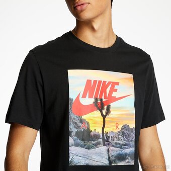 Koupím tričko Nike air graphic tee - 7