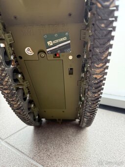RC tank Sherman - 7