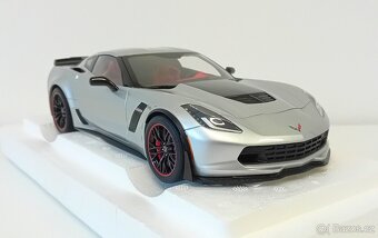 1:18 Autoart Chevrolet Corvette C7 Z06 2014 - 7