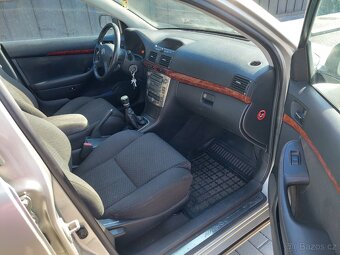 Toyota Avensis 2.2 D-CAT 130kw Rok výroby 2006 - 7