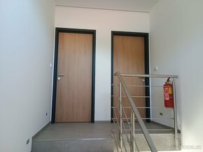 Pronájem komerčních prostor - Vsetín, ul.4.května - 7